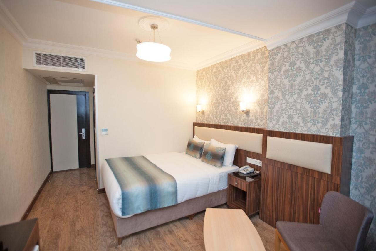 Hotel Bulvar Istanboel Buitenkant foto
